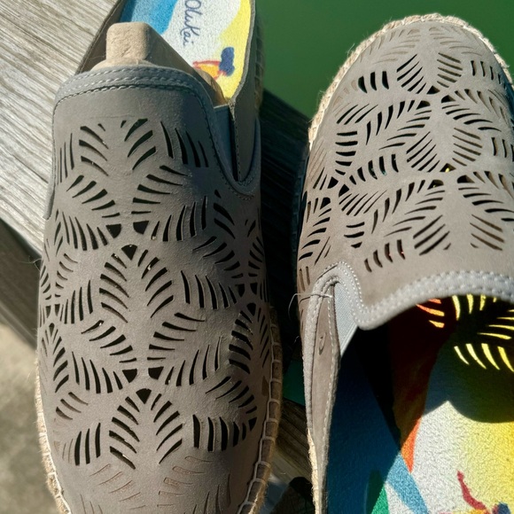 OluKai Woman’s Slip On Loafers - Picture 4 of 10